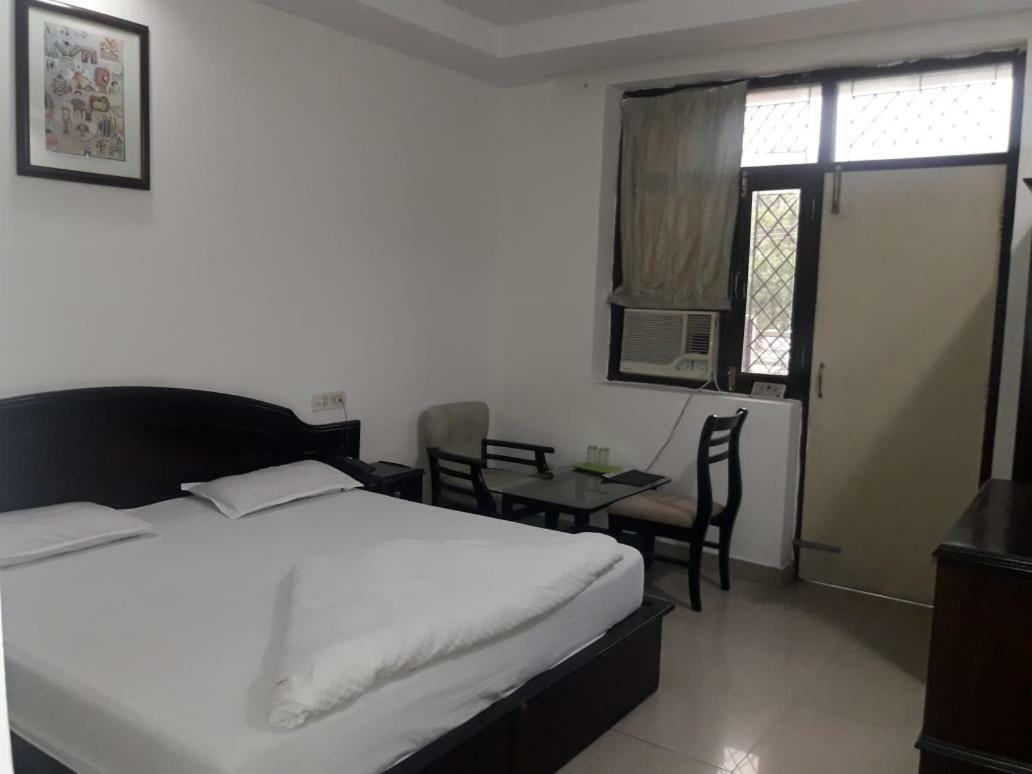 Hotel Vindhwashni Haldwani Exterior photo