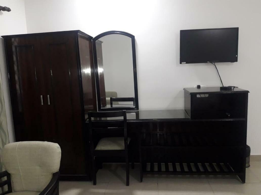 Hotel Vindhwashni Haldwani Exterior photo