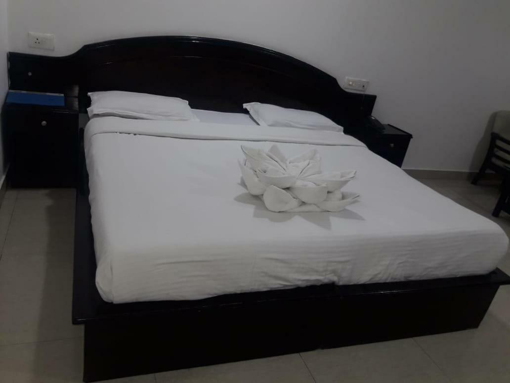 Hotel Vindhwashni Haldwani Exterior photo